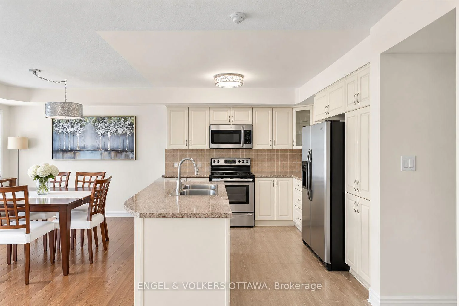 Photo 12 of 500 Stonefield Private, Ottawa, Barrhaven East — HOMEH