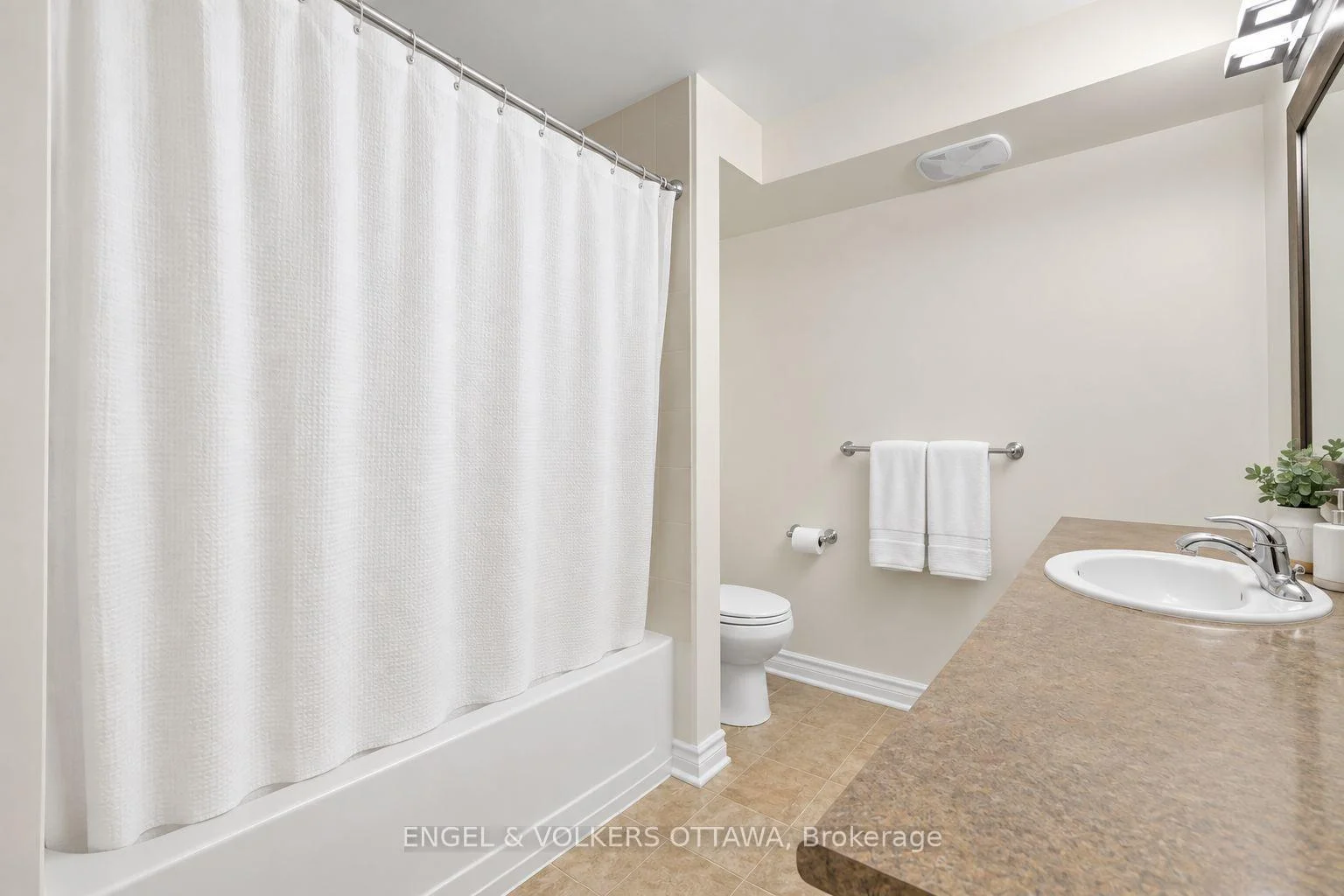Photo 34 of 500 Stonefield Private, Ottawa, Barrhaven East — HOMEH