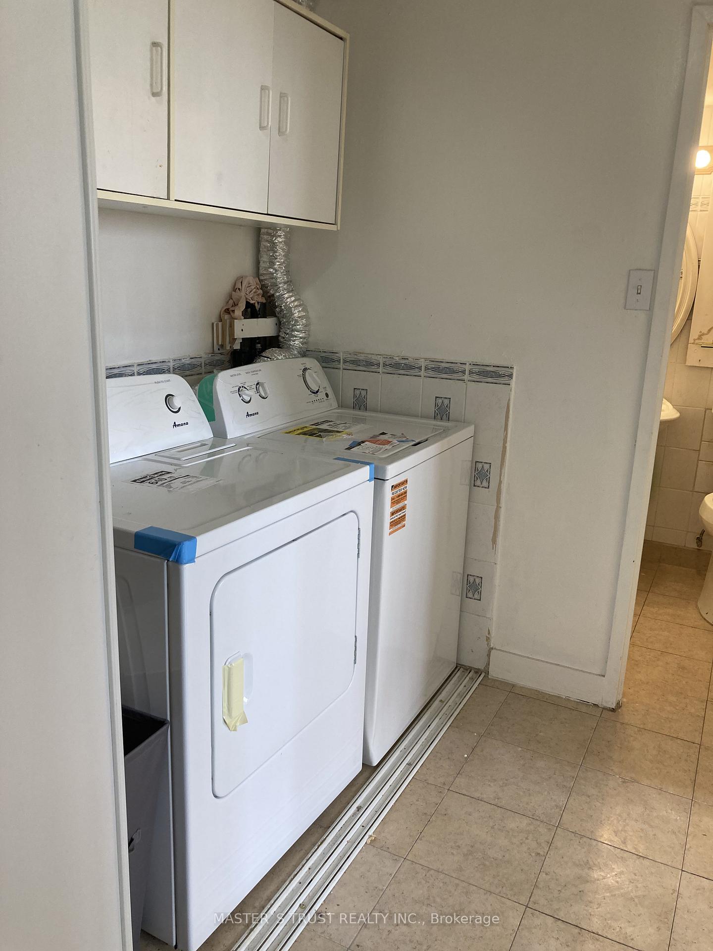Photo 6 of Unit 908, 940 Caledonia Road, North York, Yorkdale-Glen Park — HOMEH