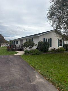 Photo 2 of 22 Indiana Avenue E, Wasaga Beach — HOMEH