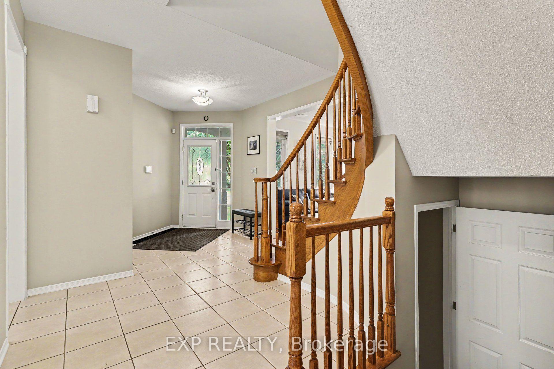 Photo 6 of 78 Insmill Crescent N, Ottawa, Kanata - Kanata Lakes/Heritage Hills — HOMEH