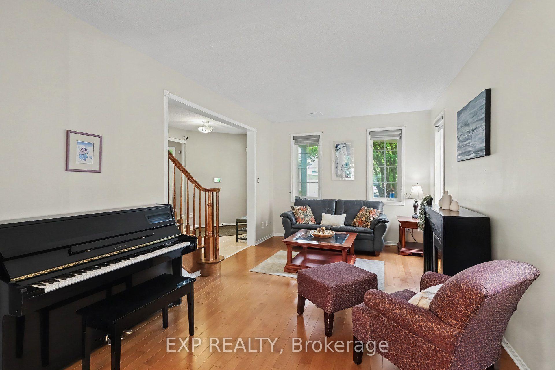 Photo 9 of 78 Insmill Crescent N, Ottawa, Kanata - Kanata Lakes/Heritage Hills — HOMEH