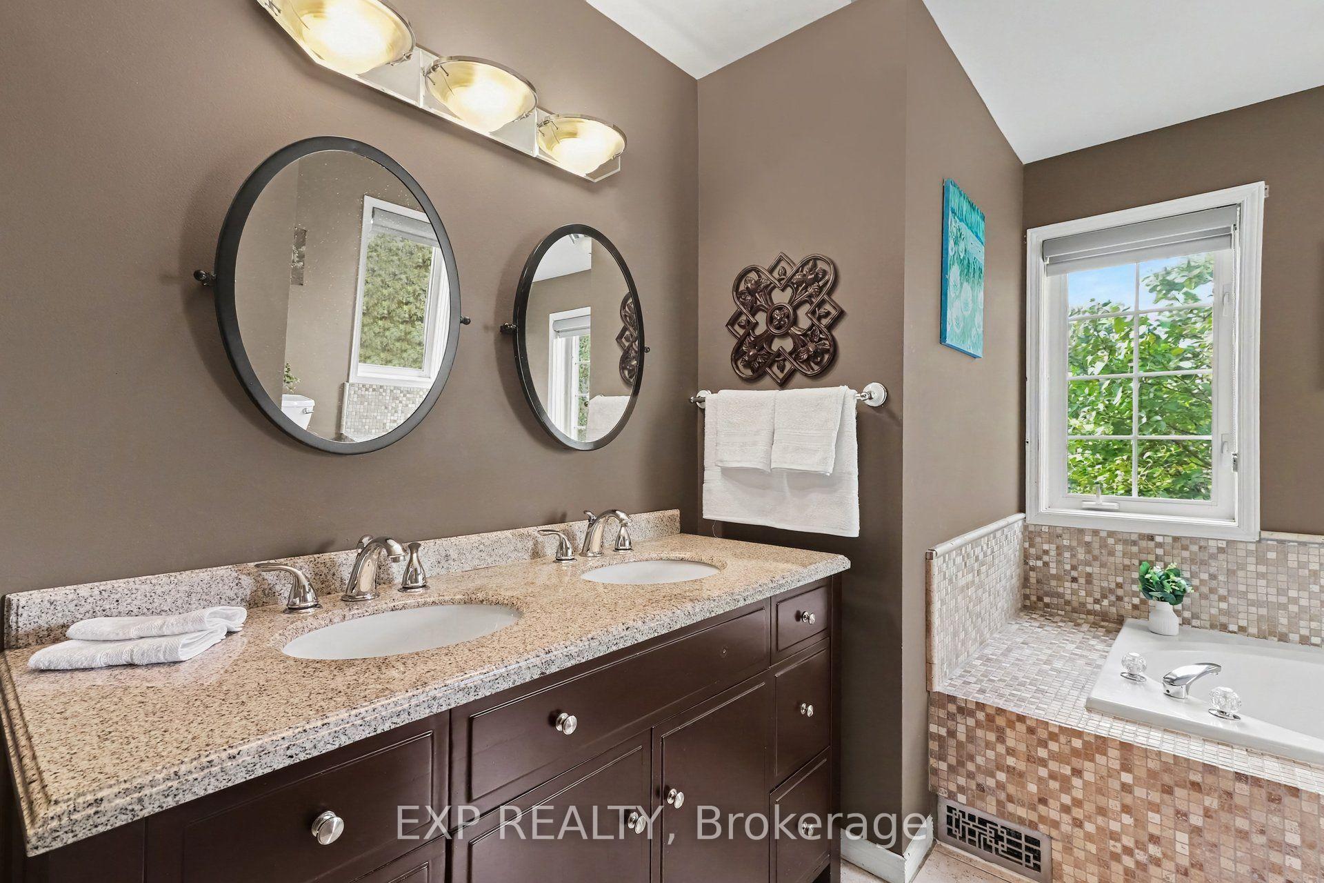 Photo 25 of 78 Insmill Crescent N, Ottawa, Kanata - Kanata Lakes/Heritage Hills — HOMEH