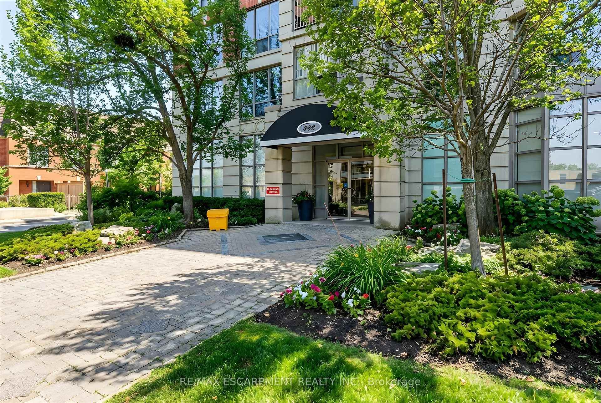 Photo 2 of Unit 904, 442 Maple Avenue, Burlington, Brant — HOMEH