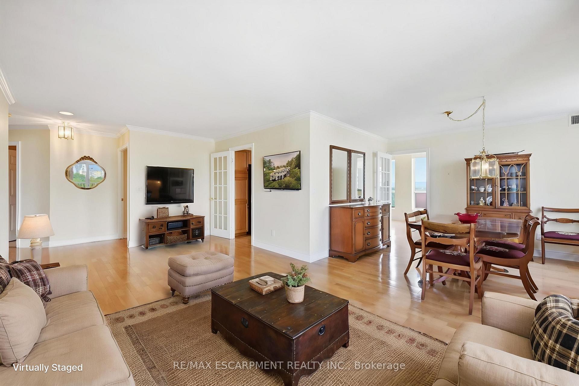Photo 15 of Unit 904, 442 Maple Avenue, Burlington, Brant — HOMEH