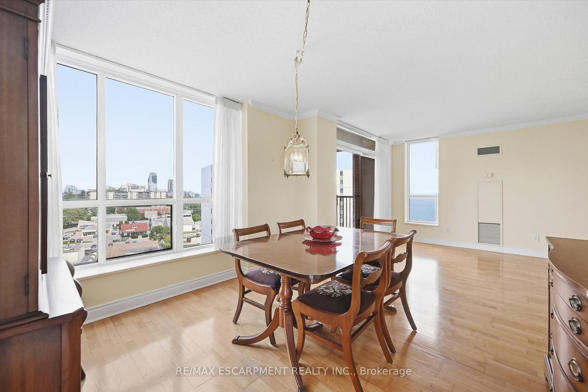 Photo 21 of Unit 904, 442 Maple Avenue, Burlington, Brant — HOMEH