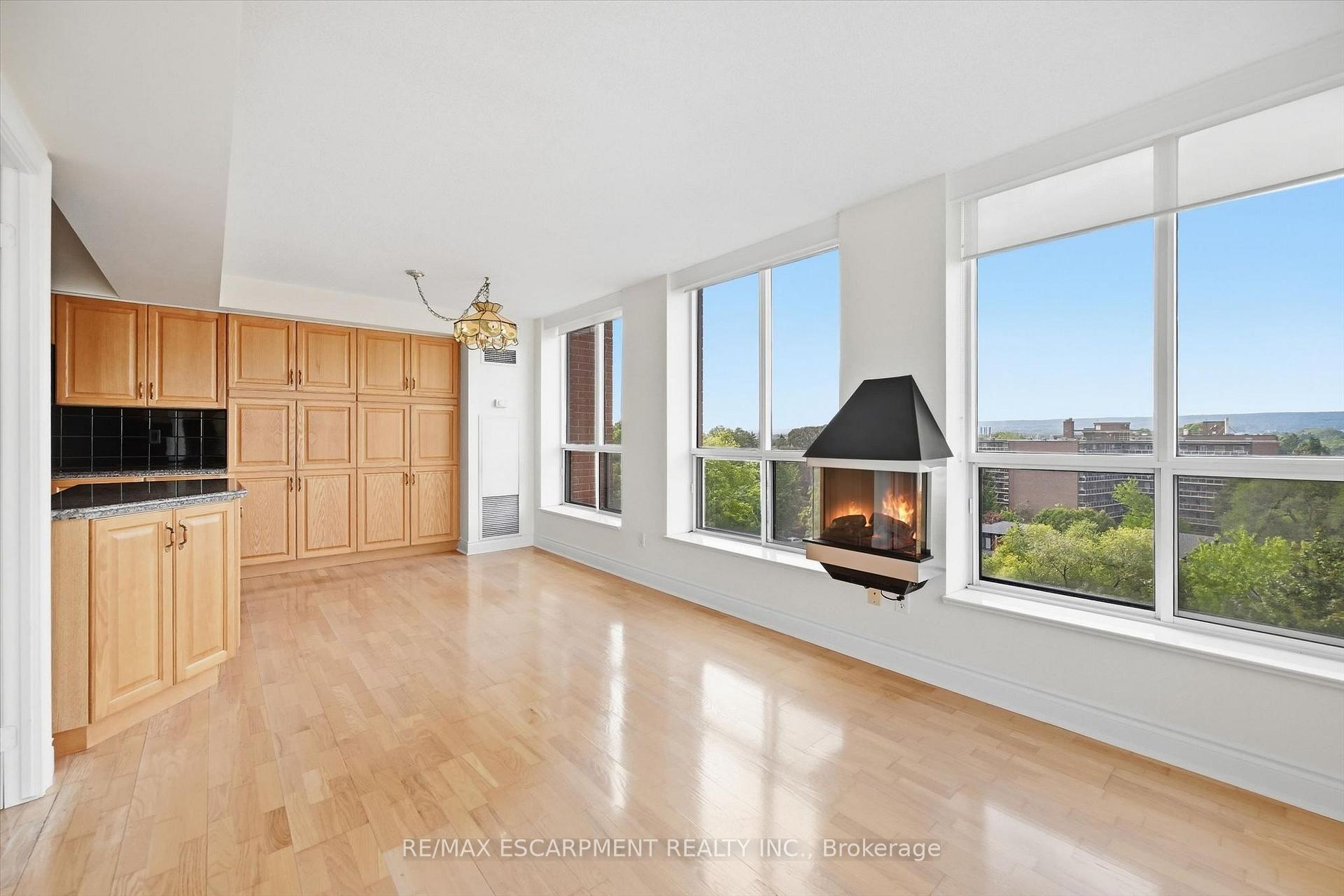Photo 22 of Unit 904, 442 Maple Avenue, Burlington, Brant — HOMEH