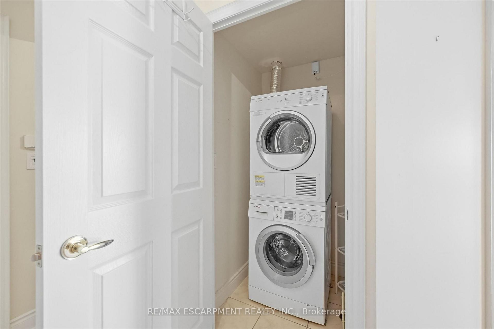 Photo 38 of Unit 904, 442 Maple Avenue, Burlington, Brant — HOMEH