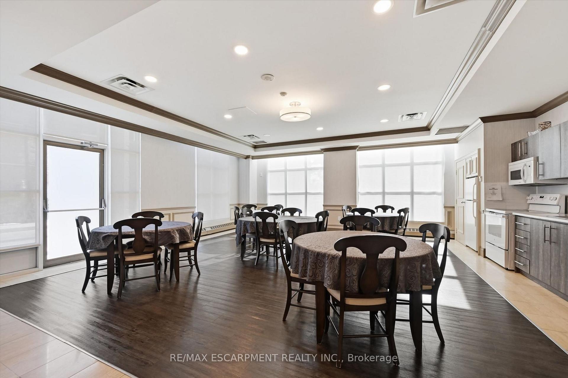 Photo 39 of Unit 904, 442 Maple Avenue, Burlington, Brant — HOMEH