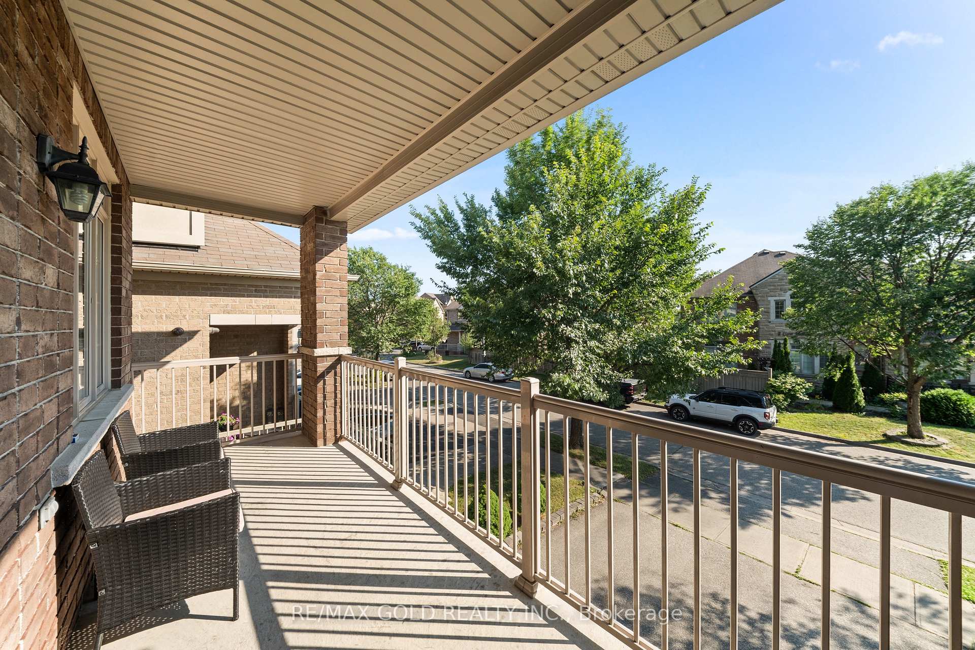 Photo 12 of 11 Clearfield Drive, Brampton, Bram East — HOMEH