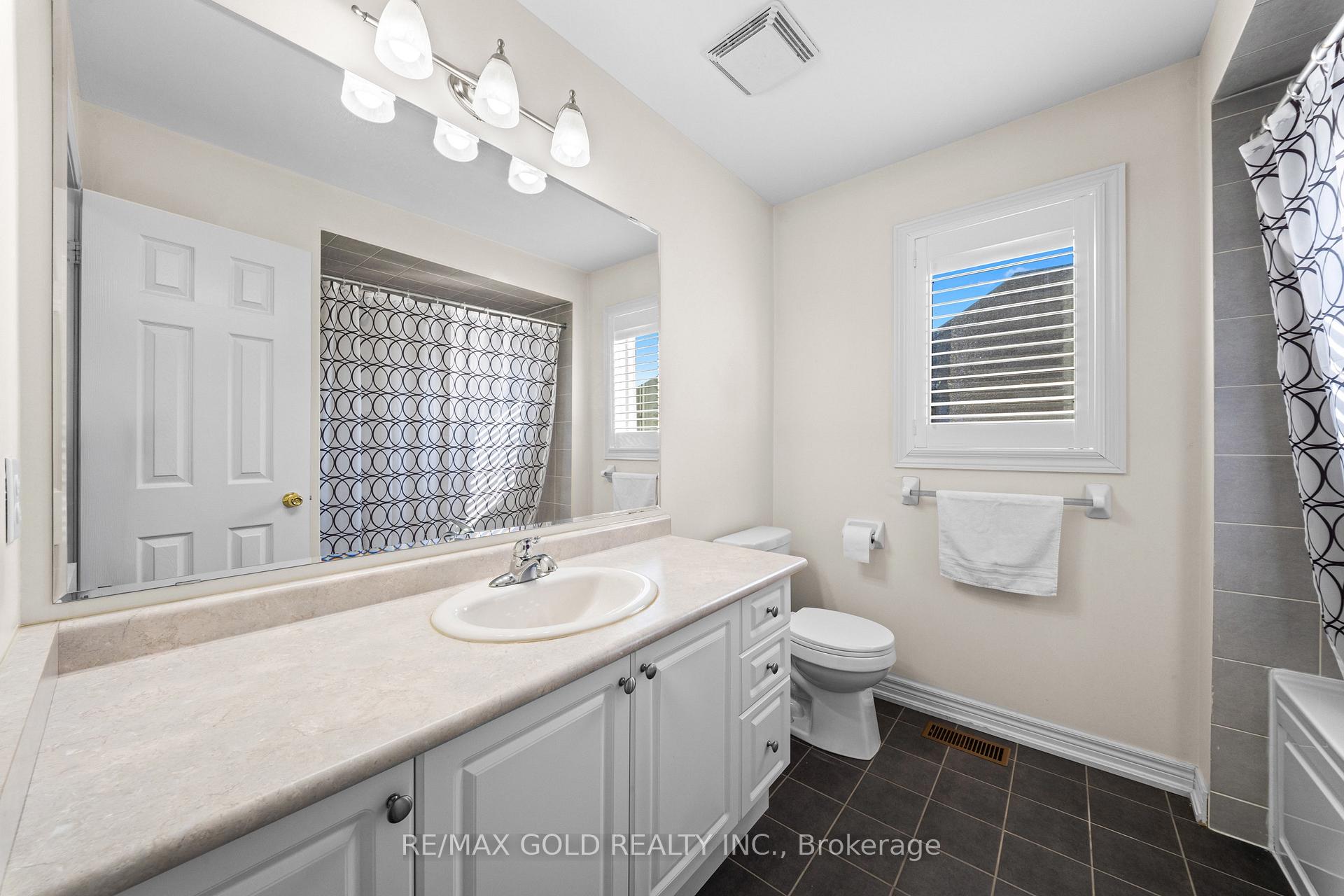 Photo 20 of 11 Clearfield Drive, Brampton, Bram East — HOMEH