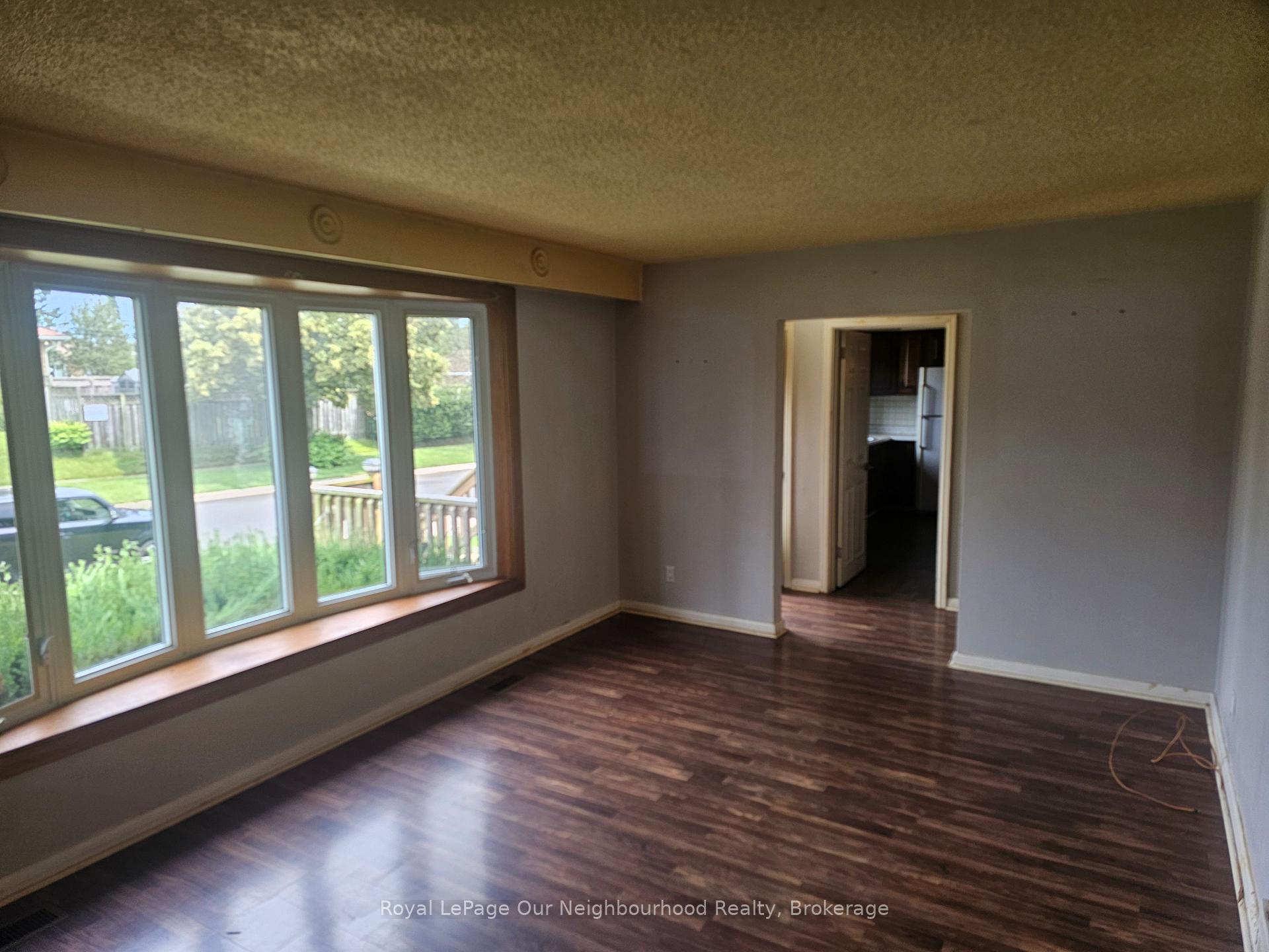 Photo 6 of 1500 Lakeside Street, Oshawa, Lakeview — HOMEH