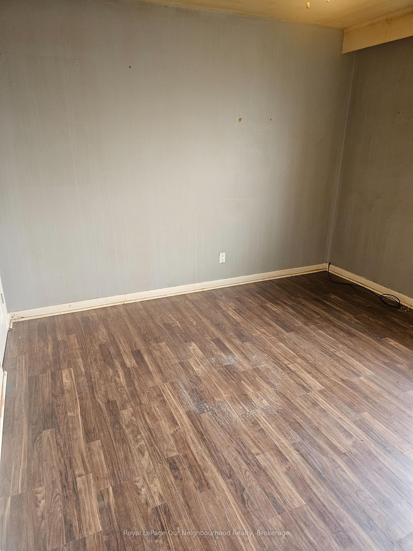 Photo 10 of 1500 Lakeside Street, Oshawa, Lakeview — HOMEH