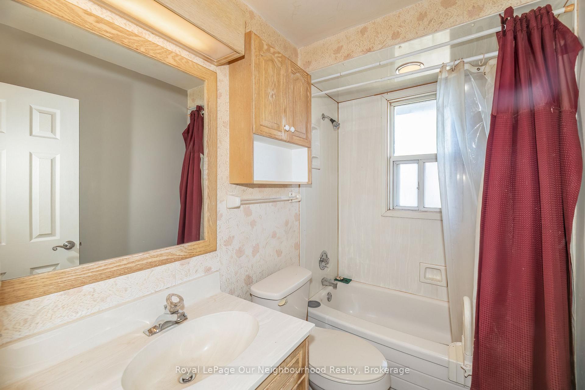 Photo 11 of 1500 Lakeside Street, Oshawa, Lakeview — HOMEH