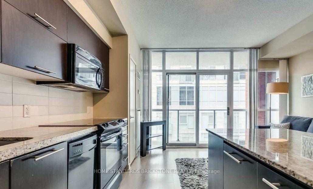 Photo 2 of Unit 709, 21 Nelson Street, Toronto, Waterfront Communities — HOMEH