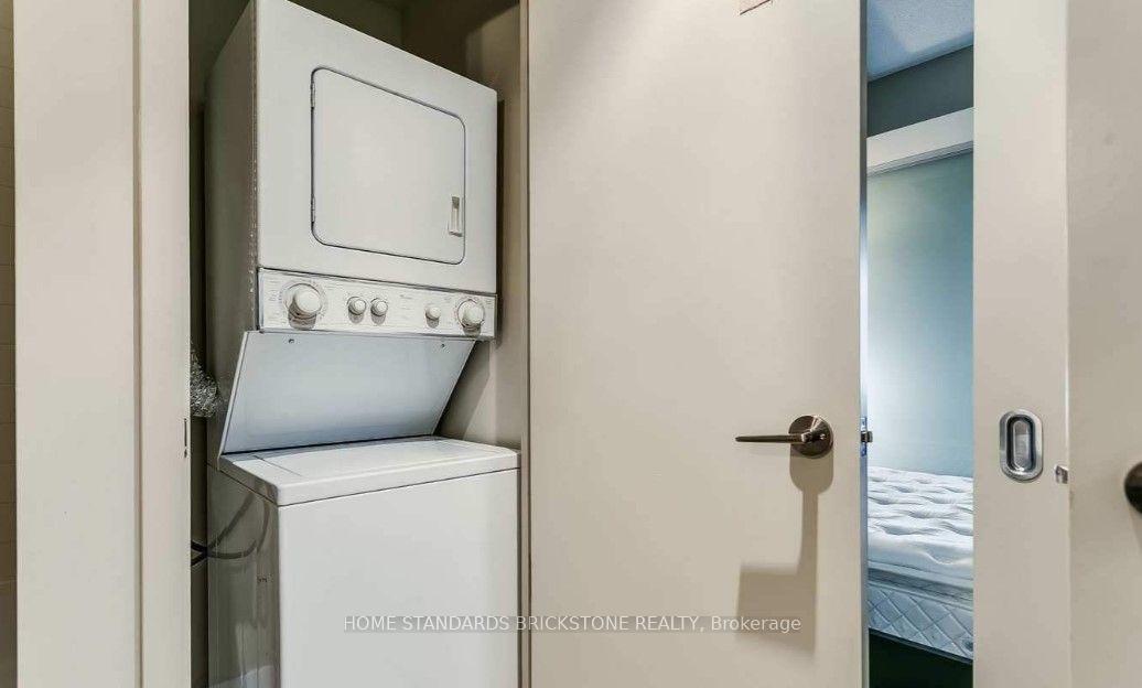 Photo 6 of Unit 709, 21 Nelson Street, Toronto, Waterfront Communities — HOMEH