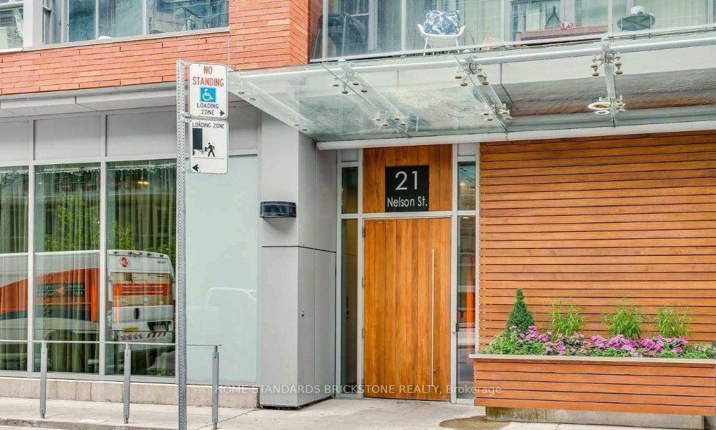 Photo 9 of Unit 709, 21 Nelson Street, Toronto, Waterfront Communities — HOMEH