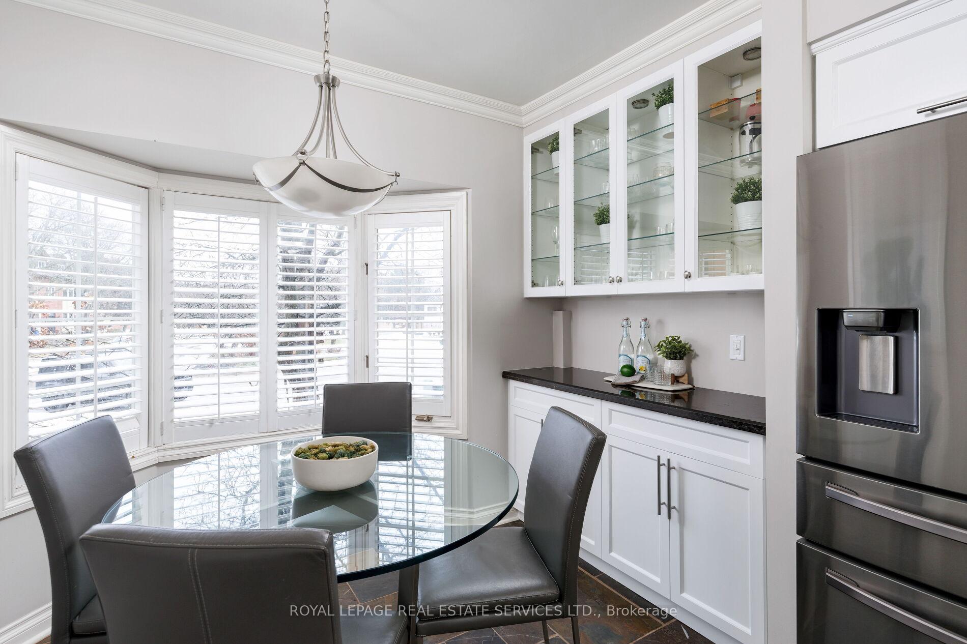 Photo 11 of 68 Tradewind Drive, Oakville, Bronte — HOMEH