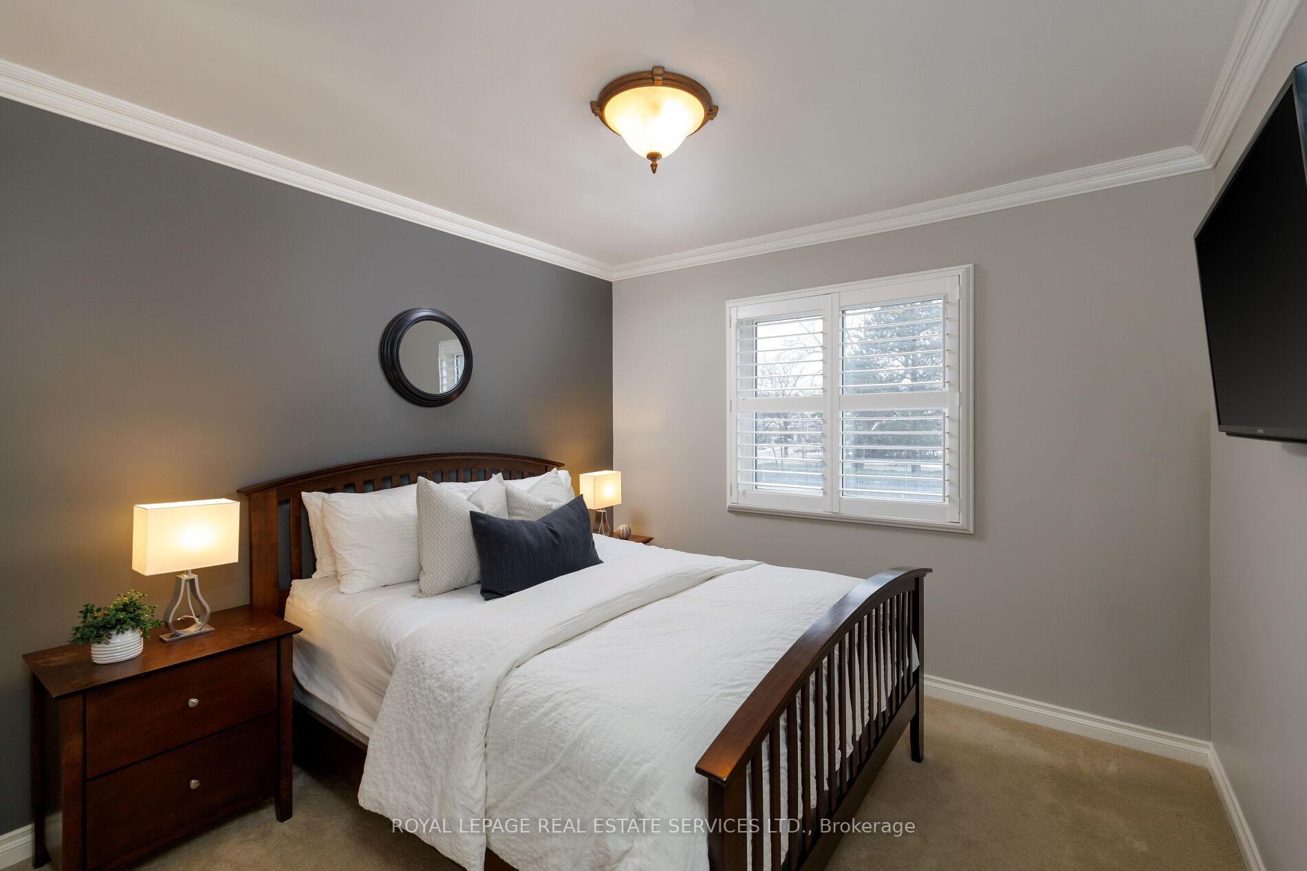 Photo 23 of 68 Tradewind Drive, Oakville, Bronte — HOMEH