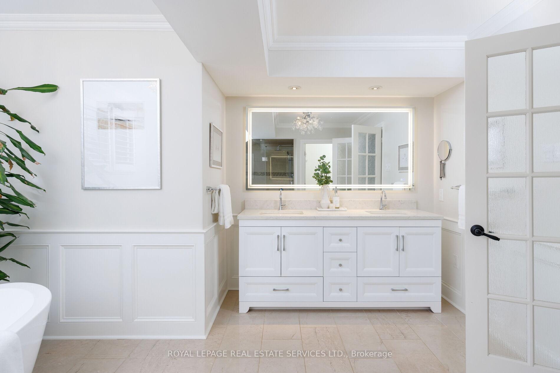 Photo 30 of 68 Tradewind Drive, Oakville, Bronte — HOMEH