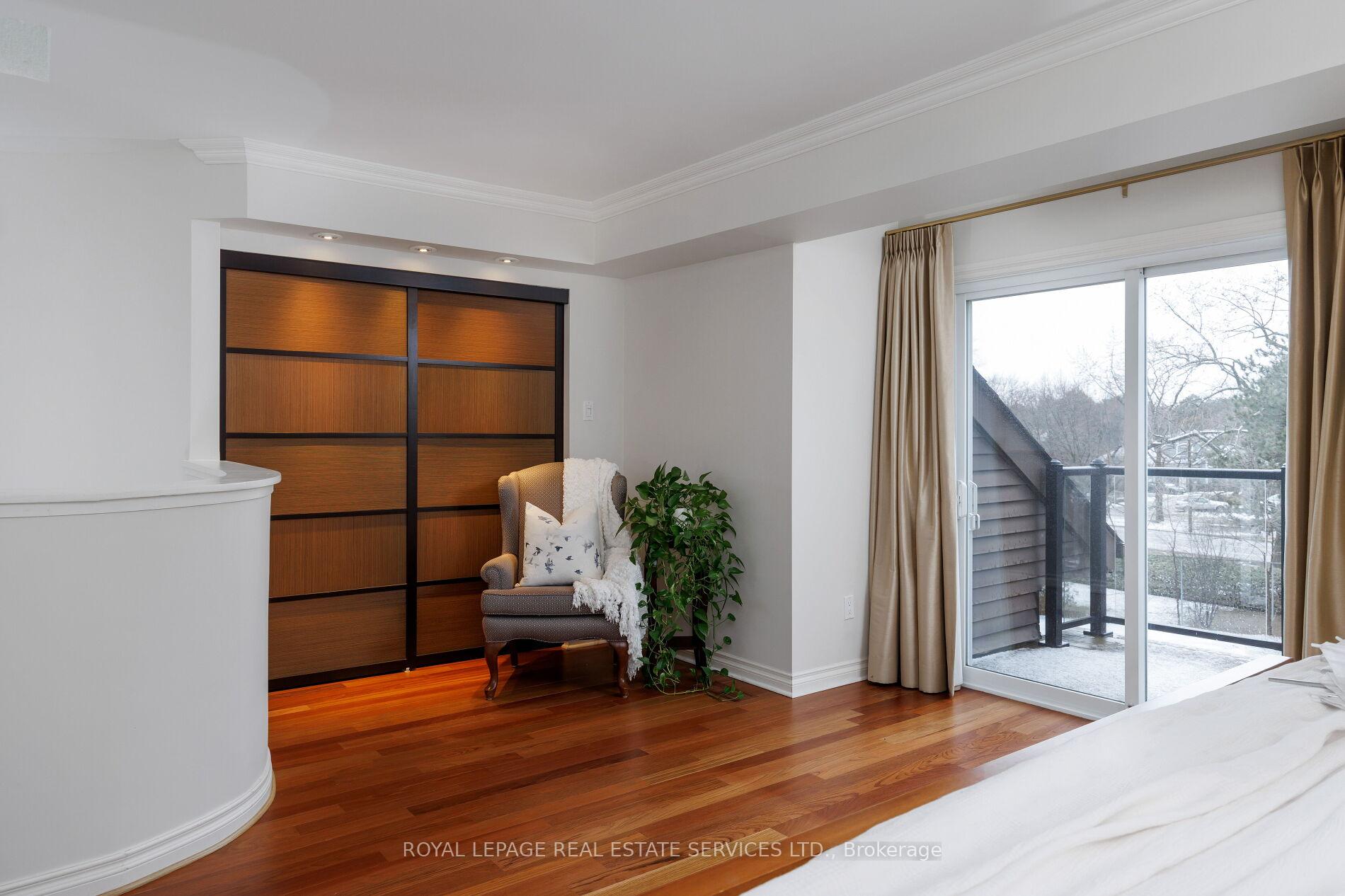 Photo 32 of 68 Tradewind Drive, Oakville, Bronte — HOMEH