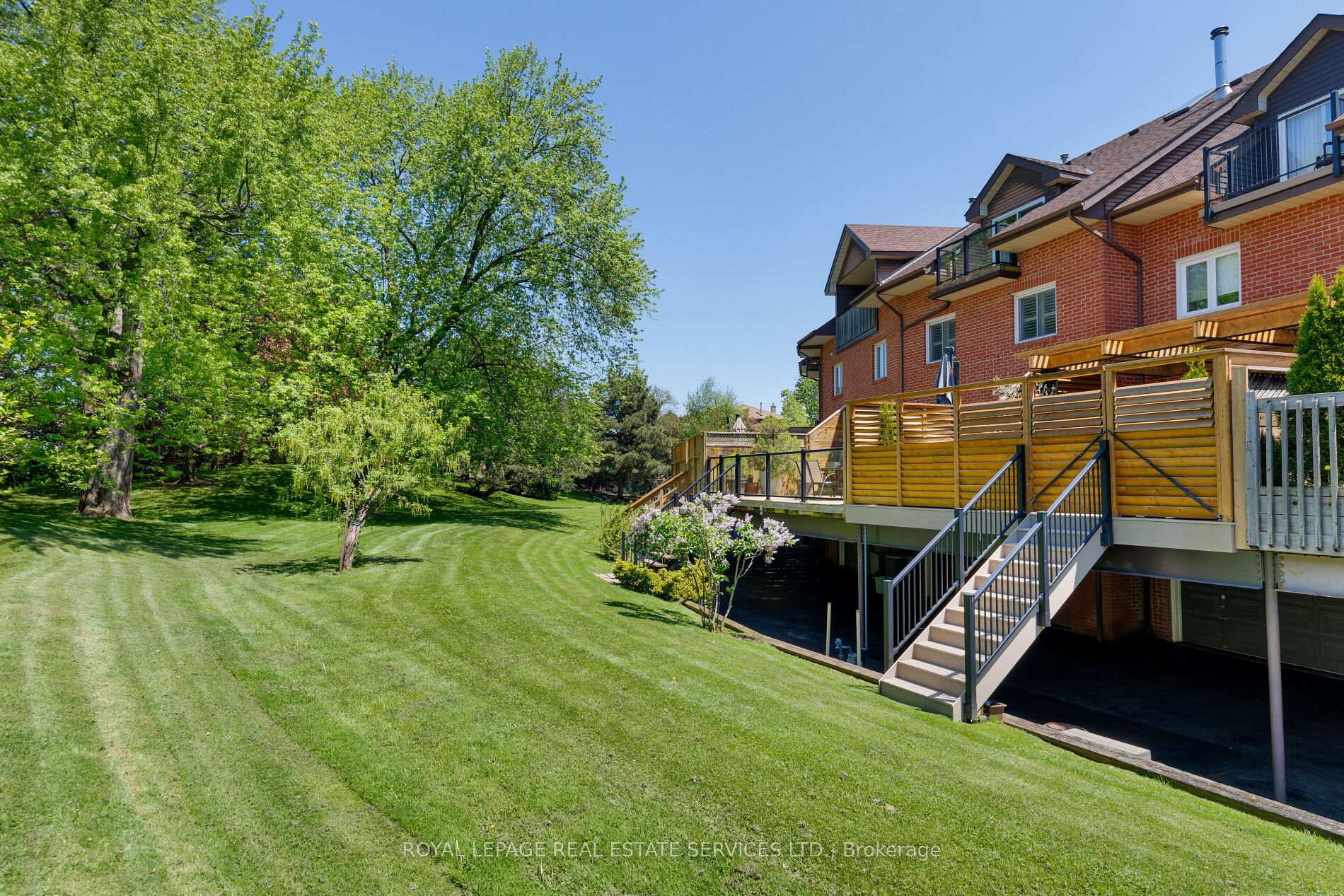 Photo 42 of 68 Tradewind Drive, Oakville, Bronte — HOMEH