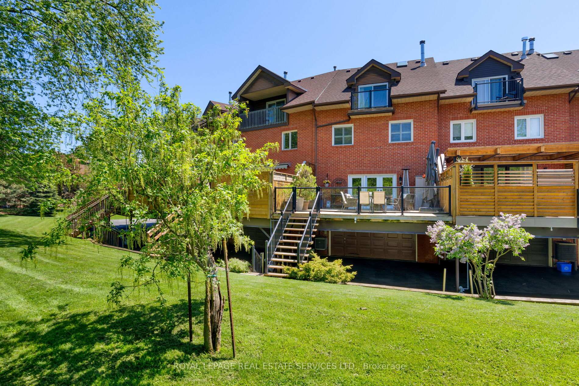 Photo 43 of 68 Tradewind Drive, Oakville, Bronte — HOMEH