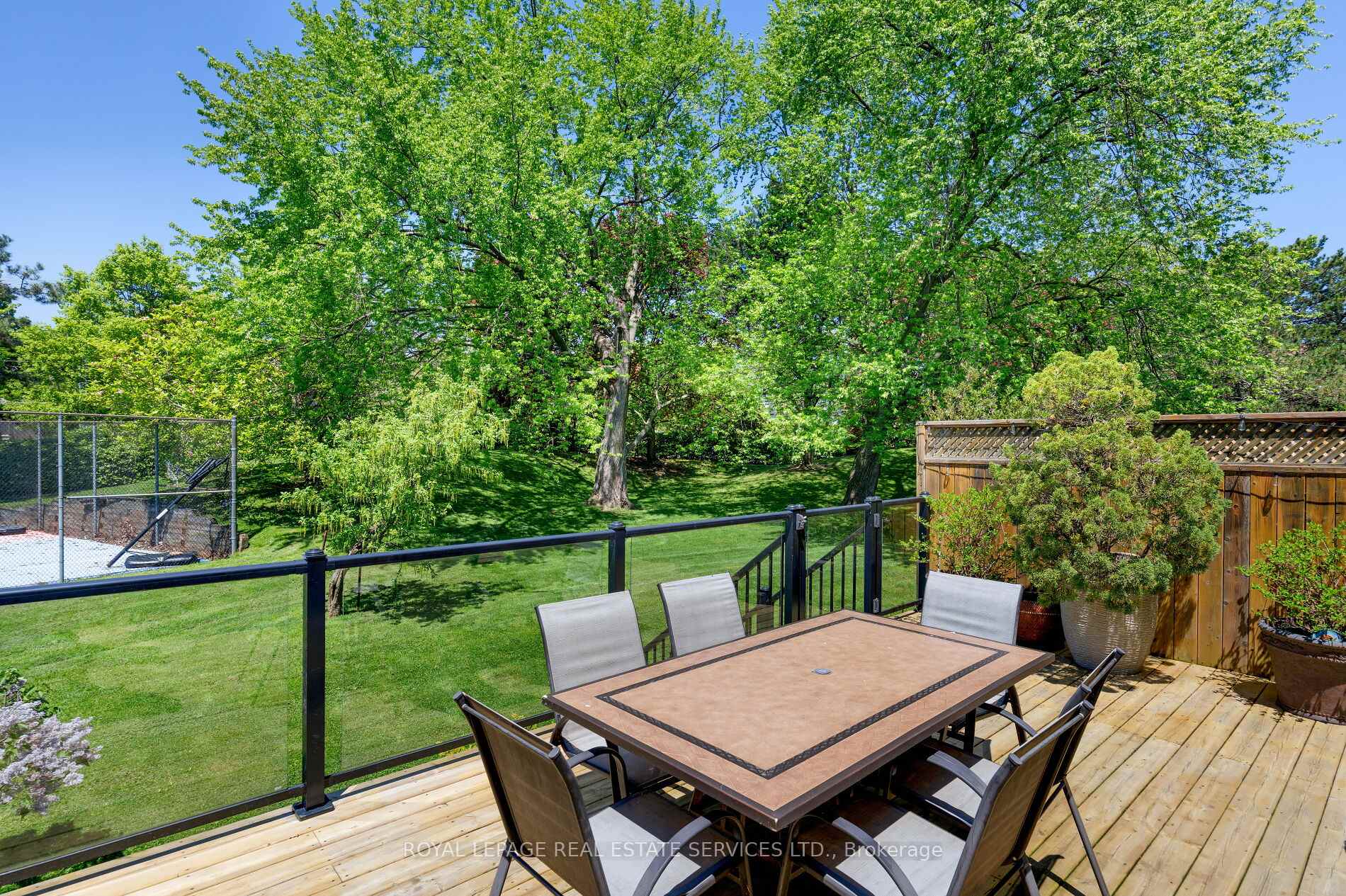 Photo 44 of 68 Tradewind Drive, Oakville, Bronte — HOMEH