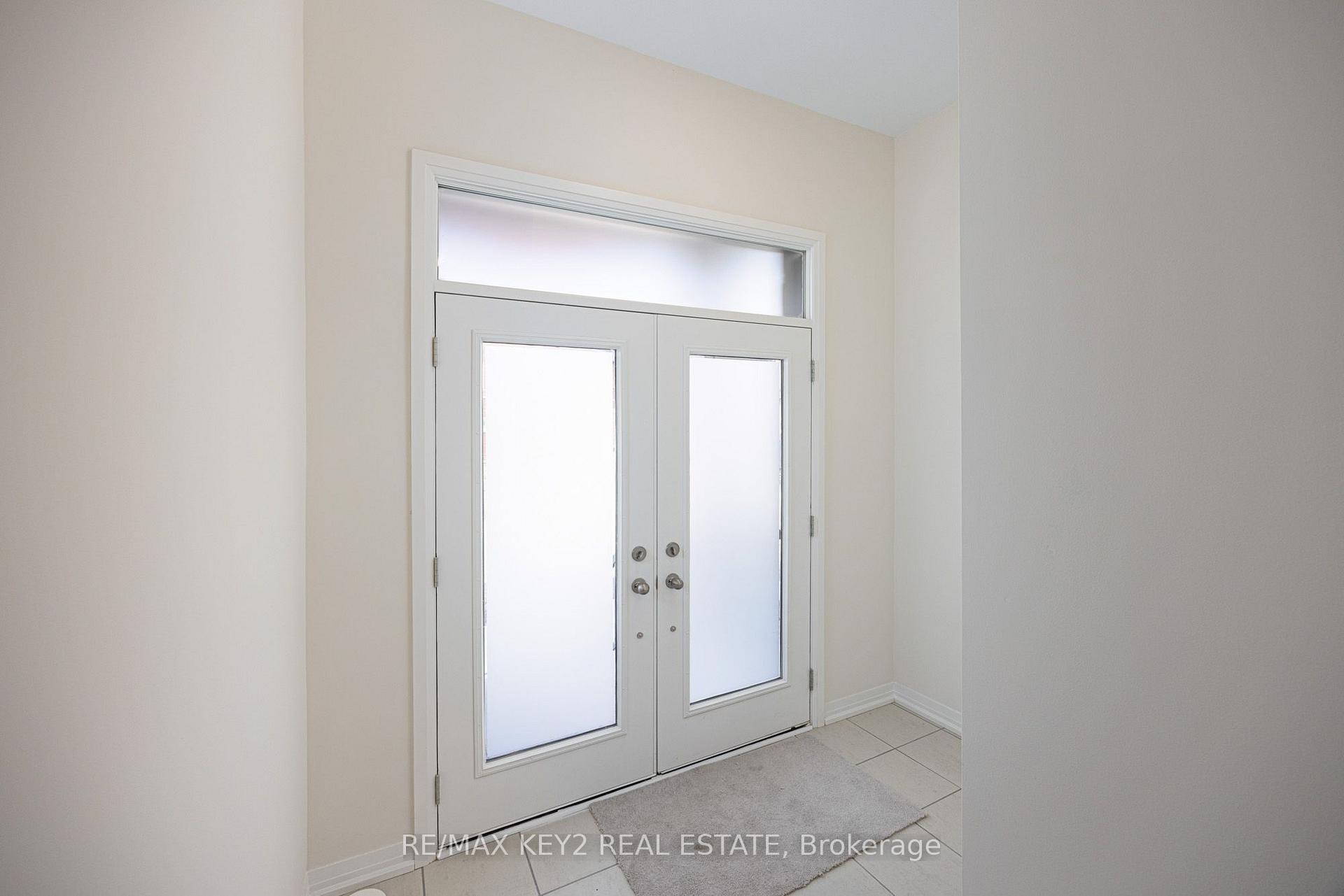 Photo 3 of 2645 Apricot Lane, Pickering, Rural Pickering — HOMEH