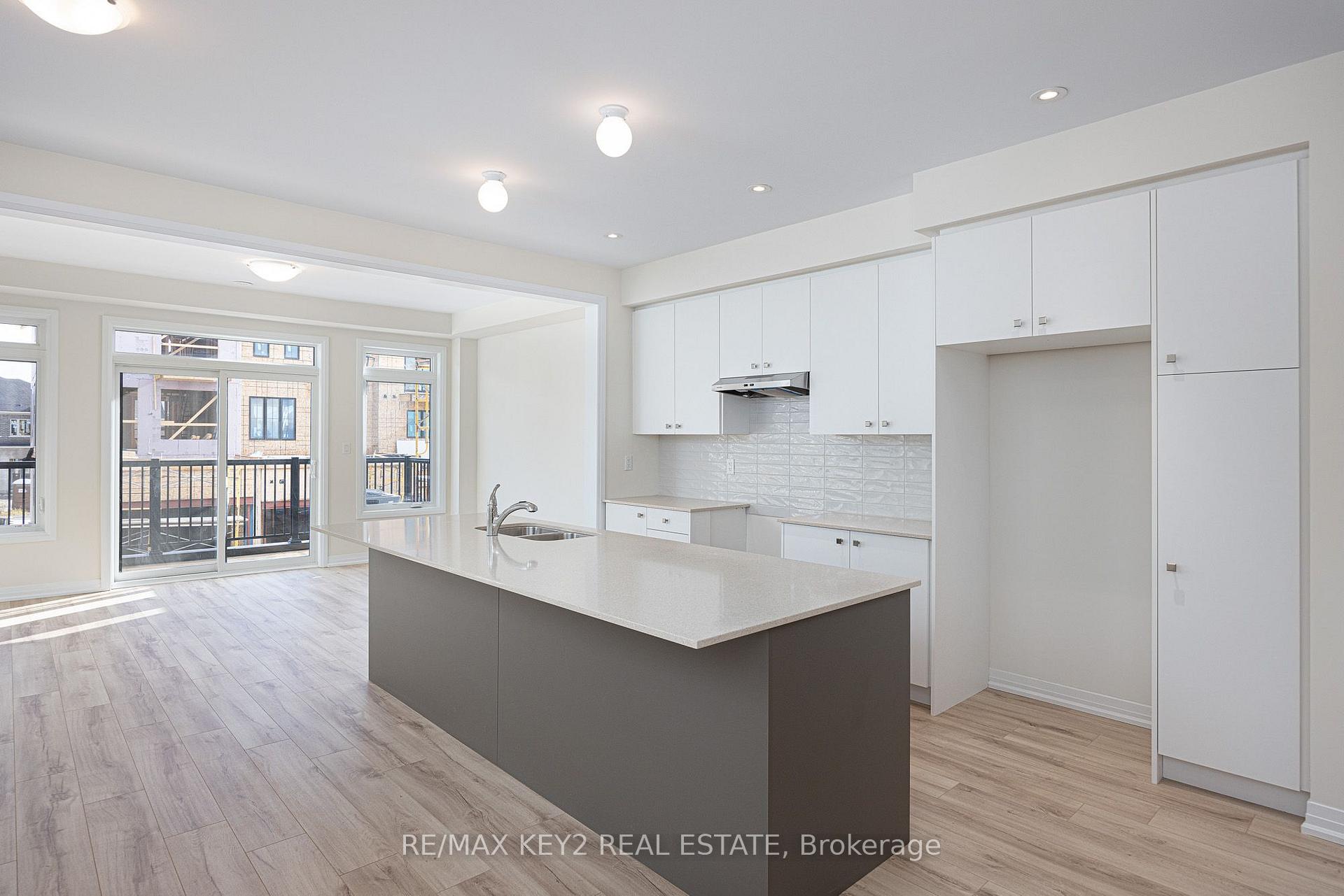 Photo 6 of 2645 Apricot Lane, Pickering, Rural Pickering — HOMEH