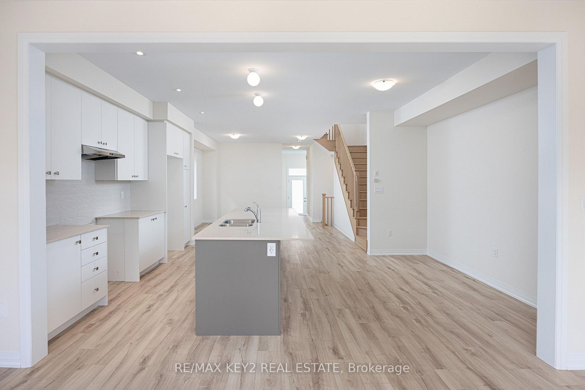 Photo 9 of 2645 Apricot Lane, Pickering, Rural Pickering — HOMEH