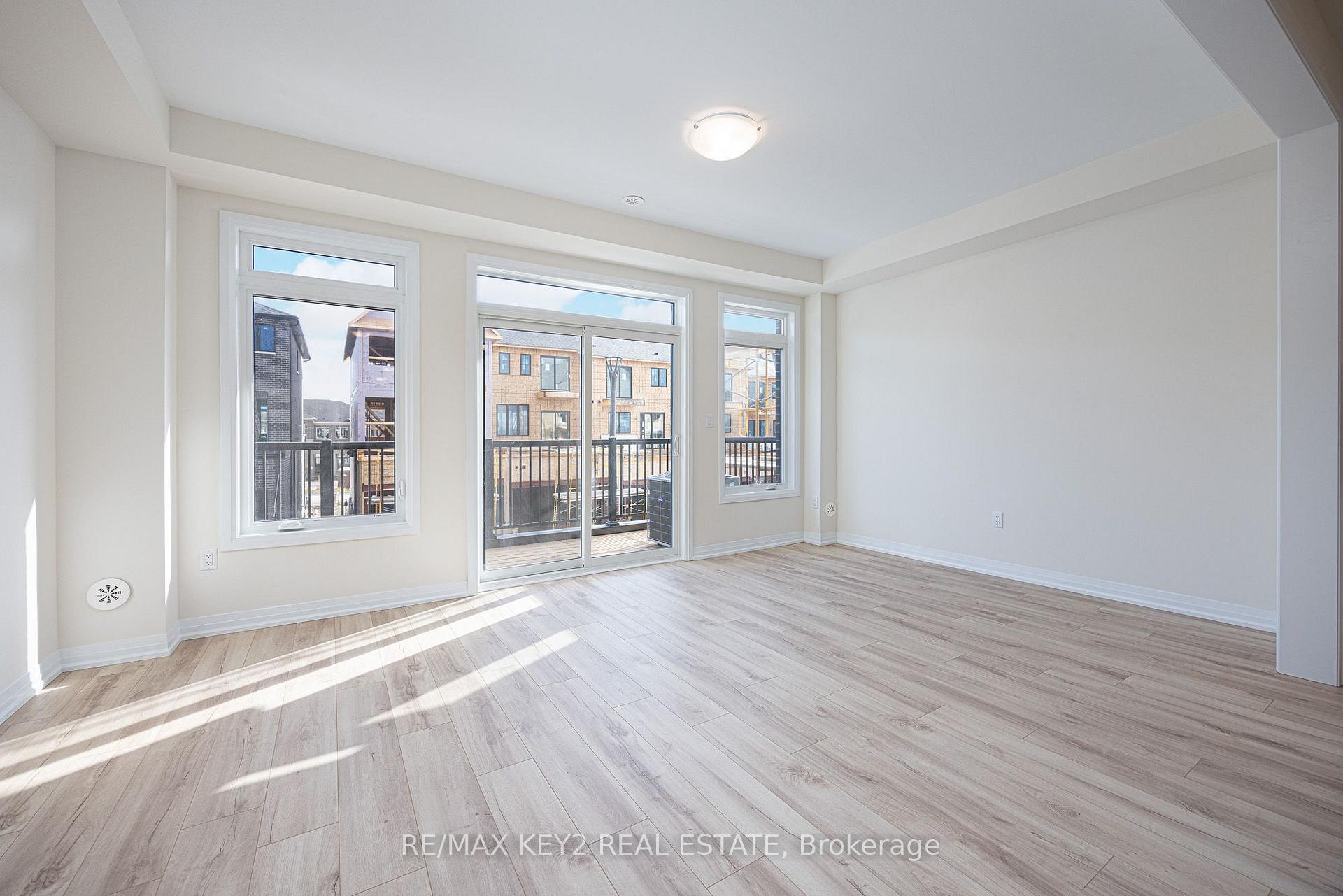 Photo 12 of 2645 Apricot Lane, Pickering, Rural Pickering — HOMEH