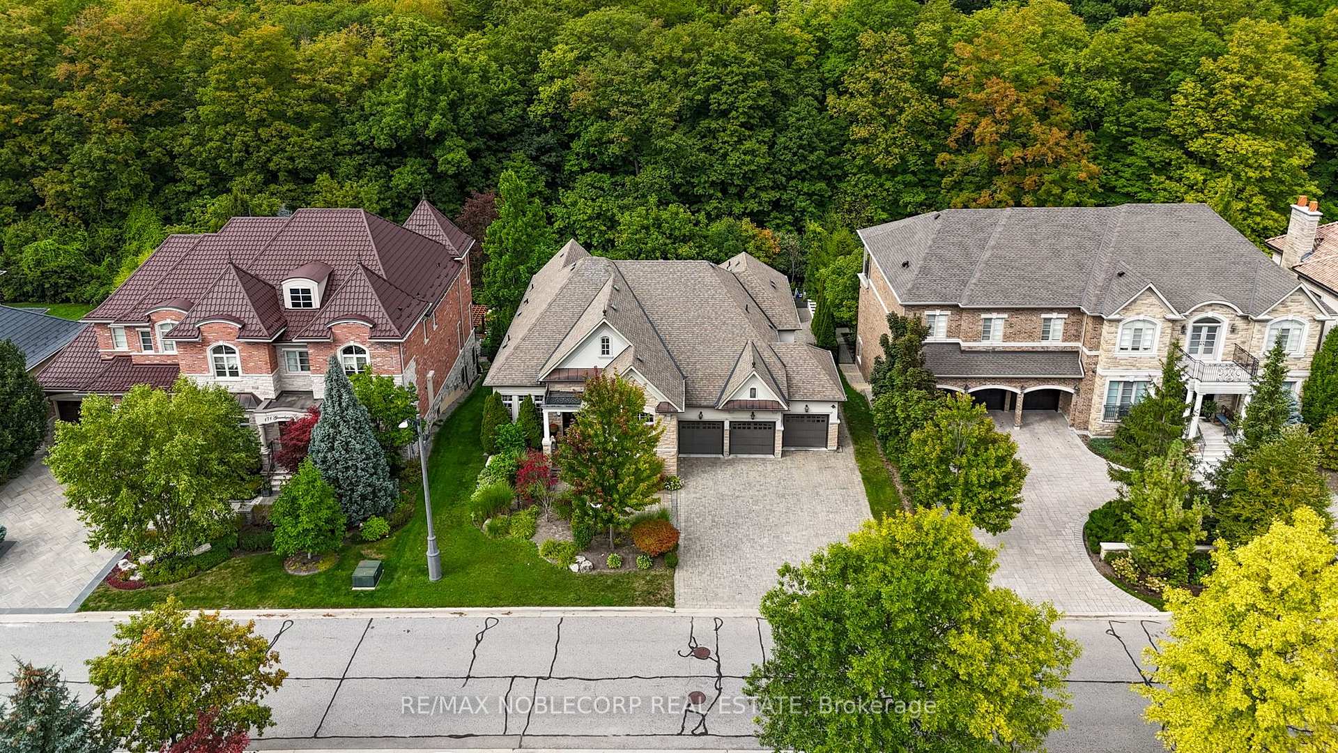 Photo 5 of 177 Grandvista Crescent, Vaughan, Vellore Village — HOMEH