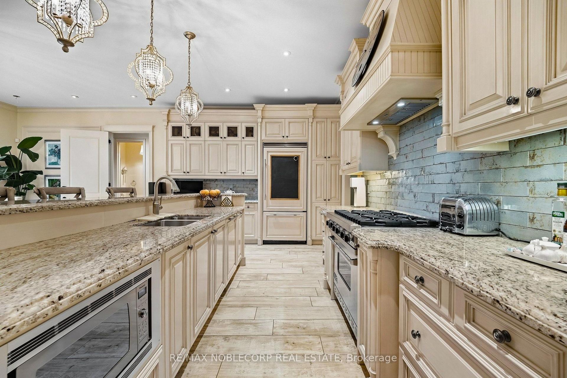 Photo 13 of 177 Grandvista Crescent, Vaughan, Vellore Village — HOMEH