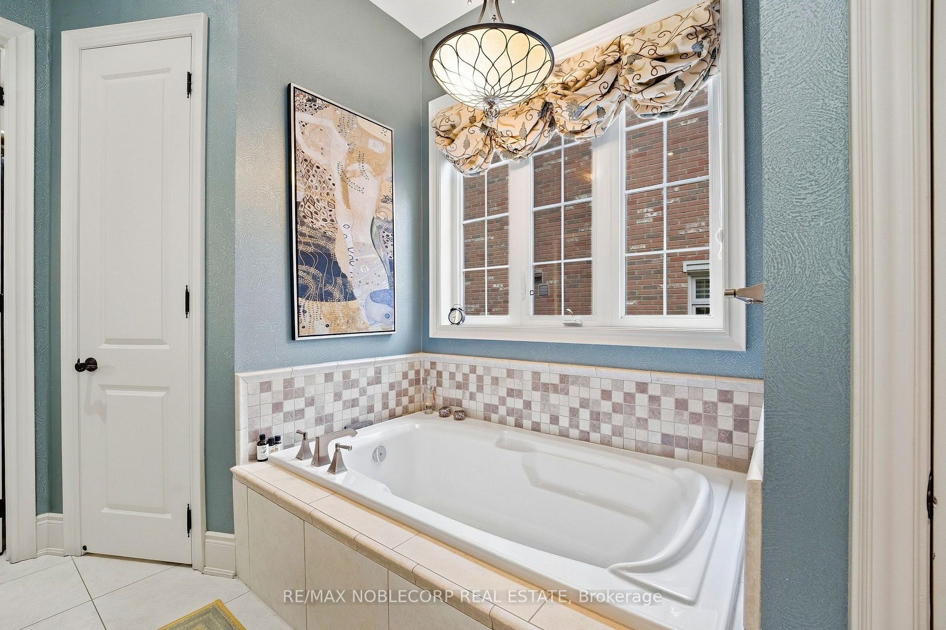 Photo 25 of 177 Grandvista Crescent, Vaughan, Vellore Village — HOMEH