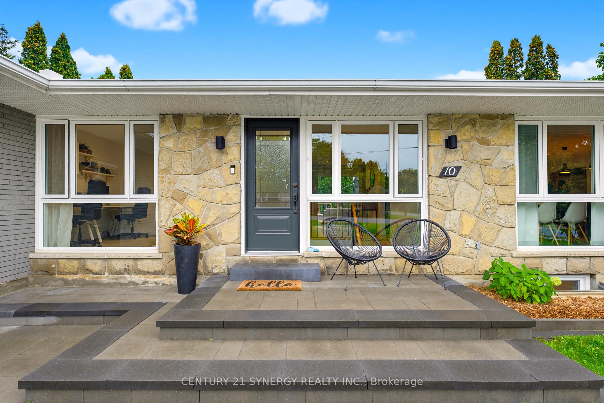 Photo 3 of 10 Honey Gables Drive, Ottawa, Riverside South/Gloucester Glen — HOMEH