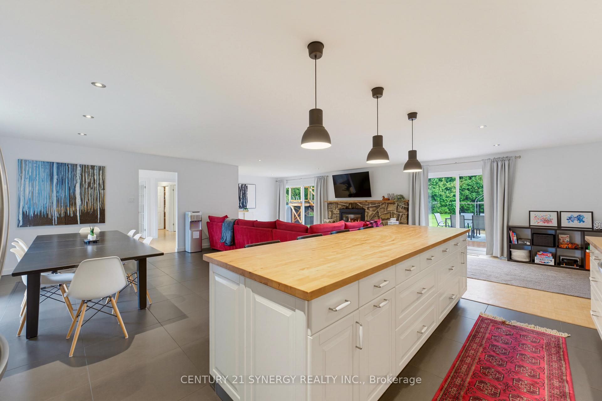 Photo 14 of 10 Honey Gables Drive, Ottawa, Riverside South/Gloucester Glen — HOMEH