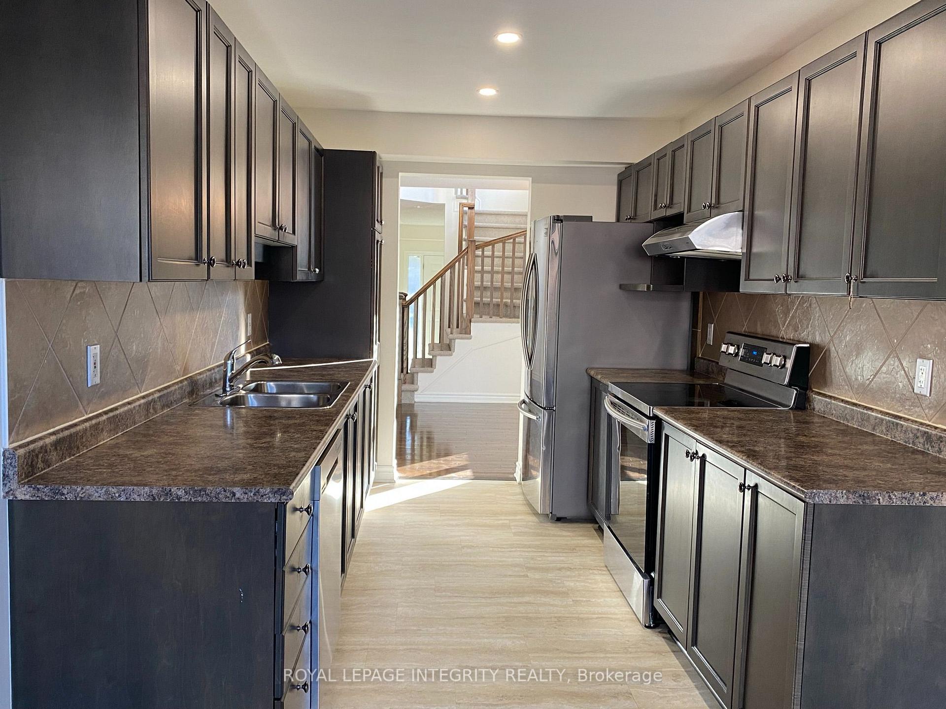 Photo 36 of 81 Fratton Way, Ottawa, Barrhaven East — HOMEH
