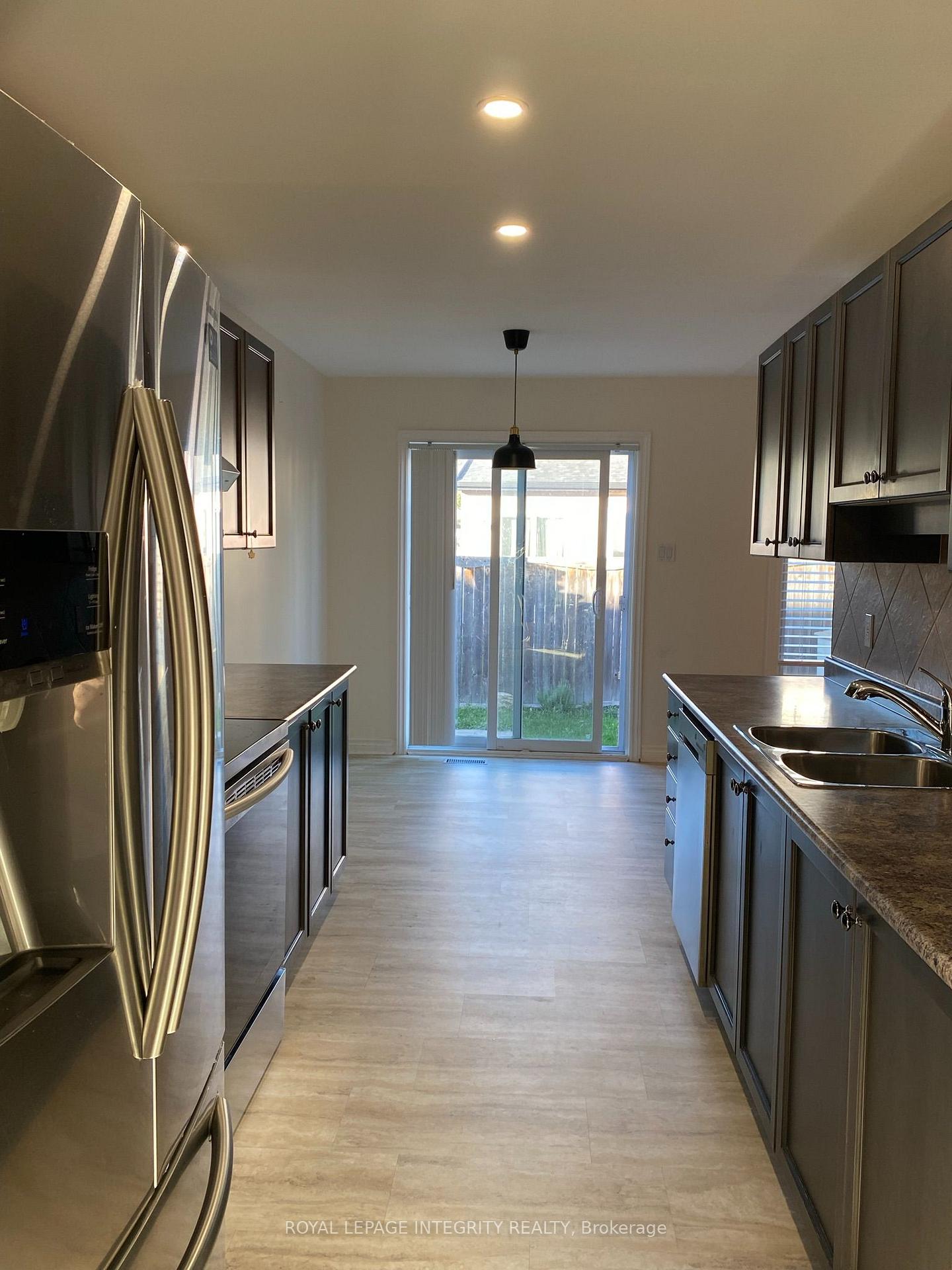 Photo 37 of 81 Fratton Way, Ottawa, Barrhaven East — HOMEH