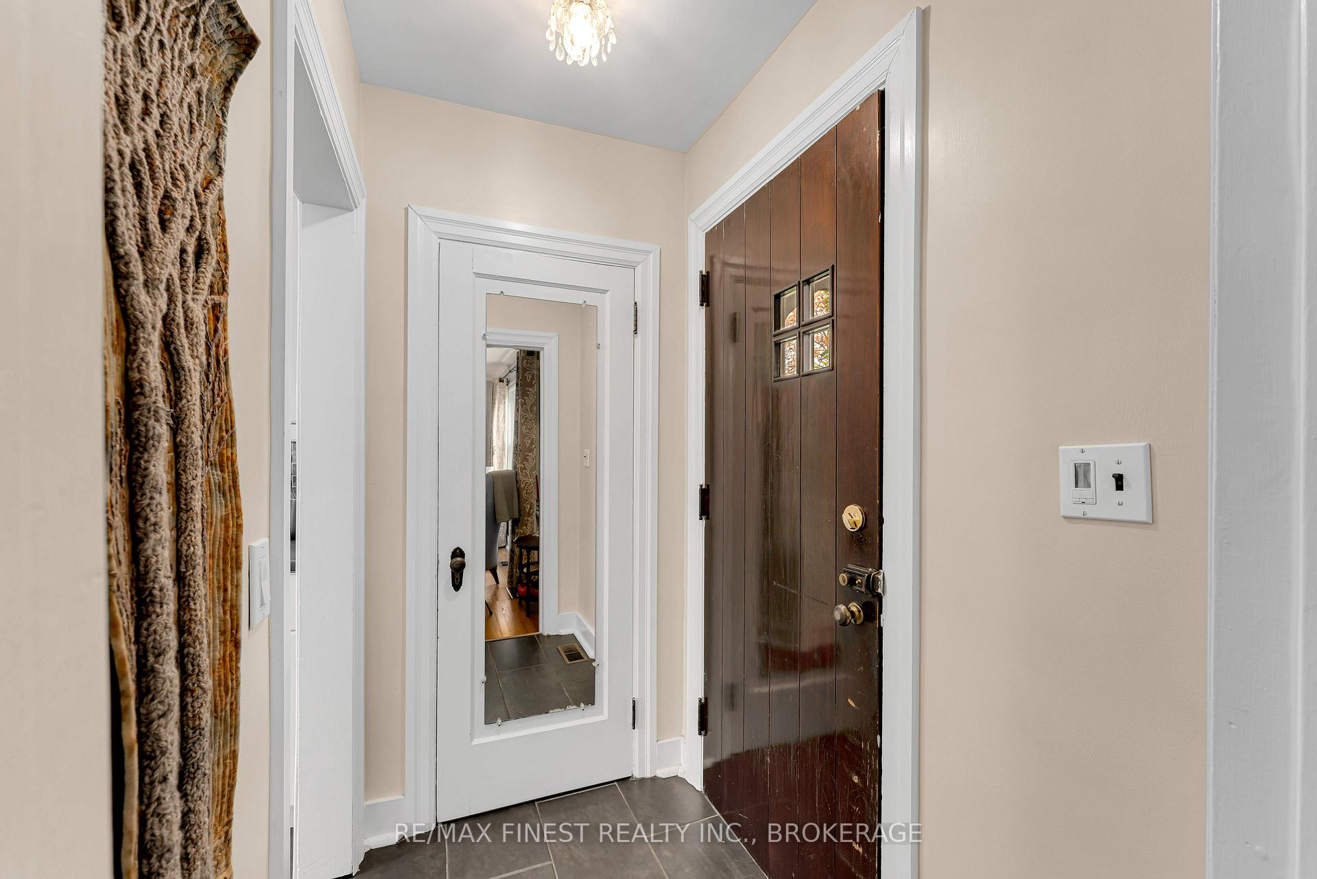 Photo 4 of 298 College Street, Kingston, Central City East — HOMEH
