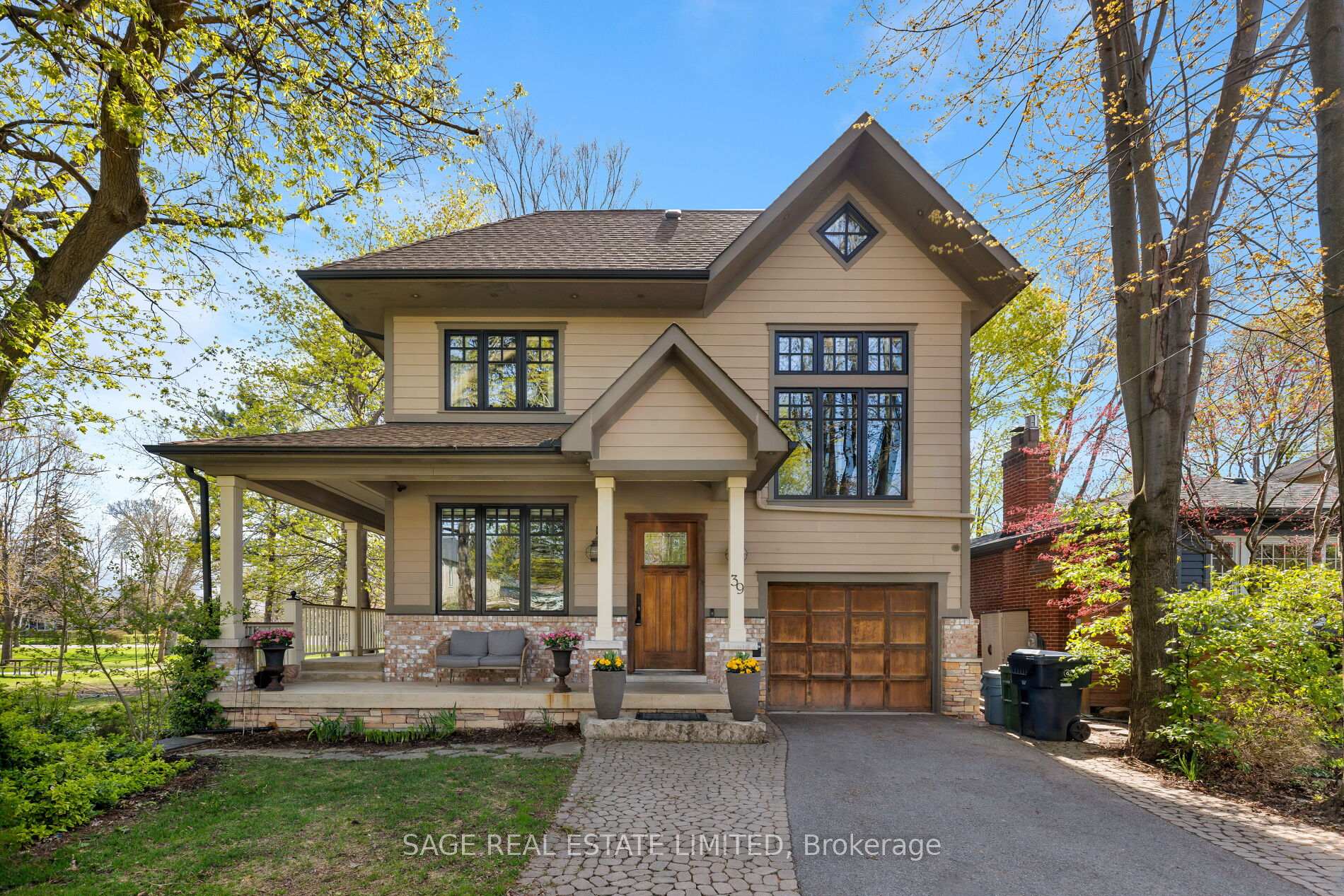 Photo 1 of 39 Loyalist Road, Etobicoke, Kingsway South — HOMEH