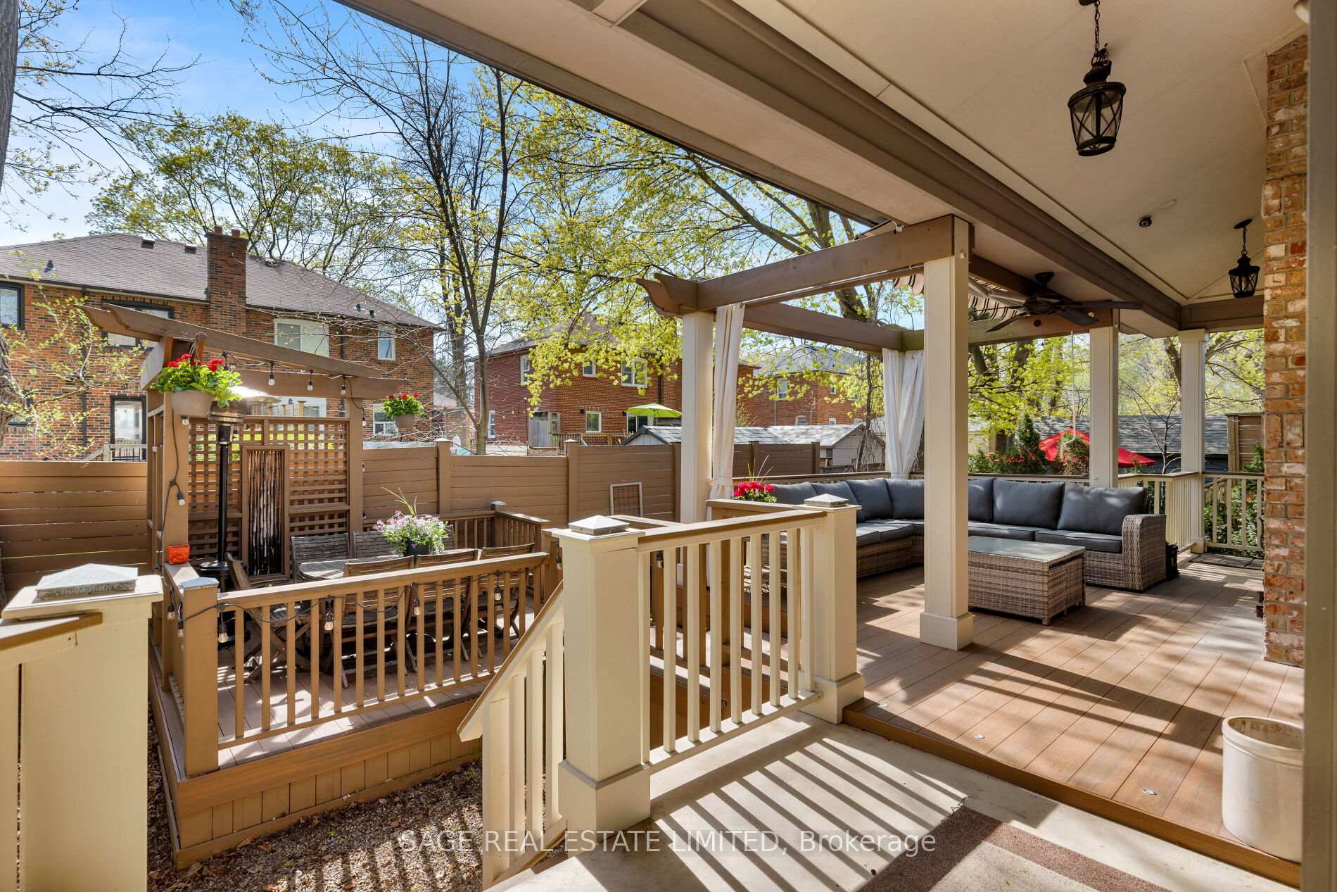 Photo 7 of 39 Loyalist Road, Etobicoke, Kingsway South — HOMEH