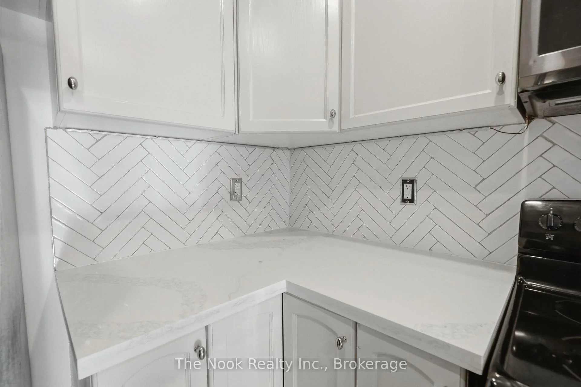 Photo 8 of 27 Blunden Road, Ajax, Central East — HOMEH