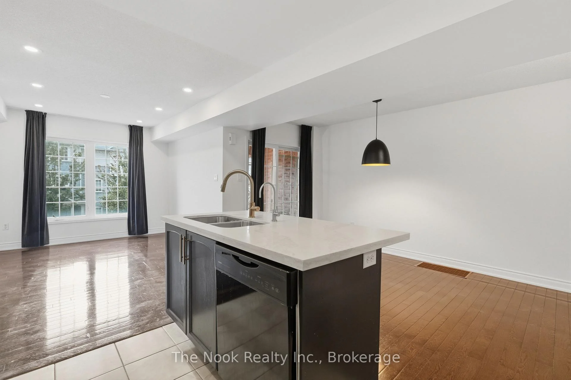 Photo 12 of 27 Blunden Road, Ajax, Central East — HOMEH