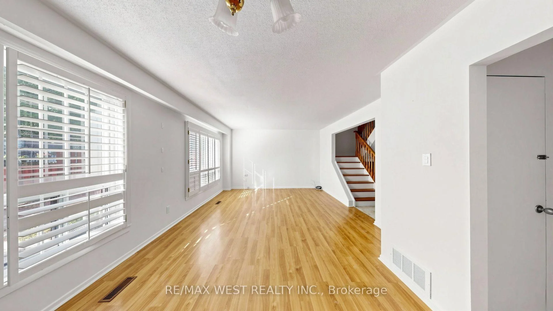 Photo 10 of Unit 24, 25 Gosford Boulevard, North York, Black Creek — HOMEH