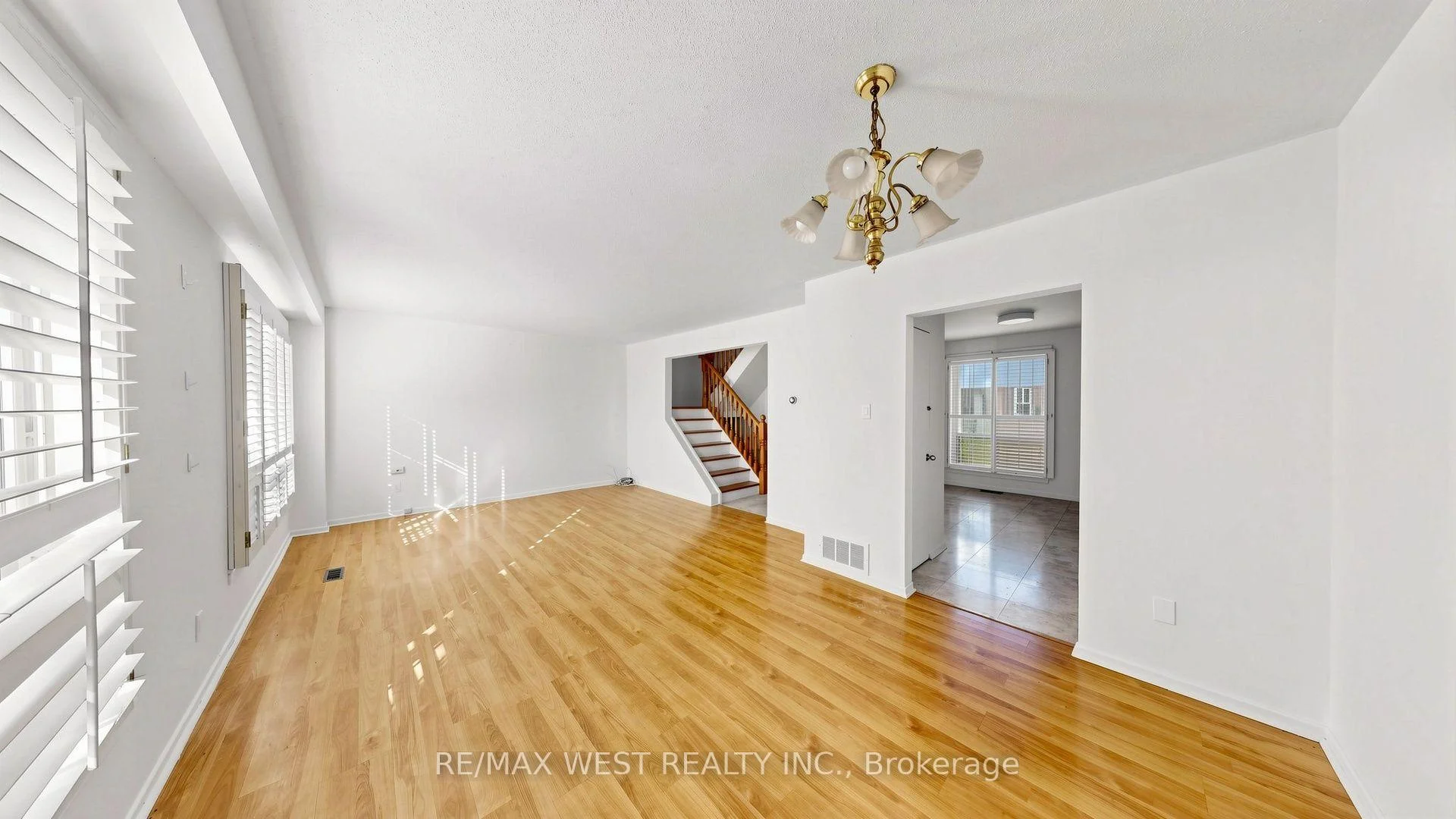 Photo 11 of Unit 24, 25 Gosford Boulevard, North York, Black Creek — HOMEH