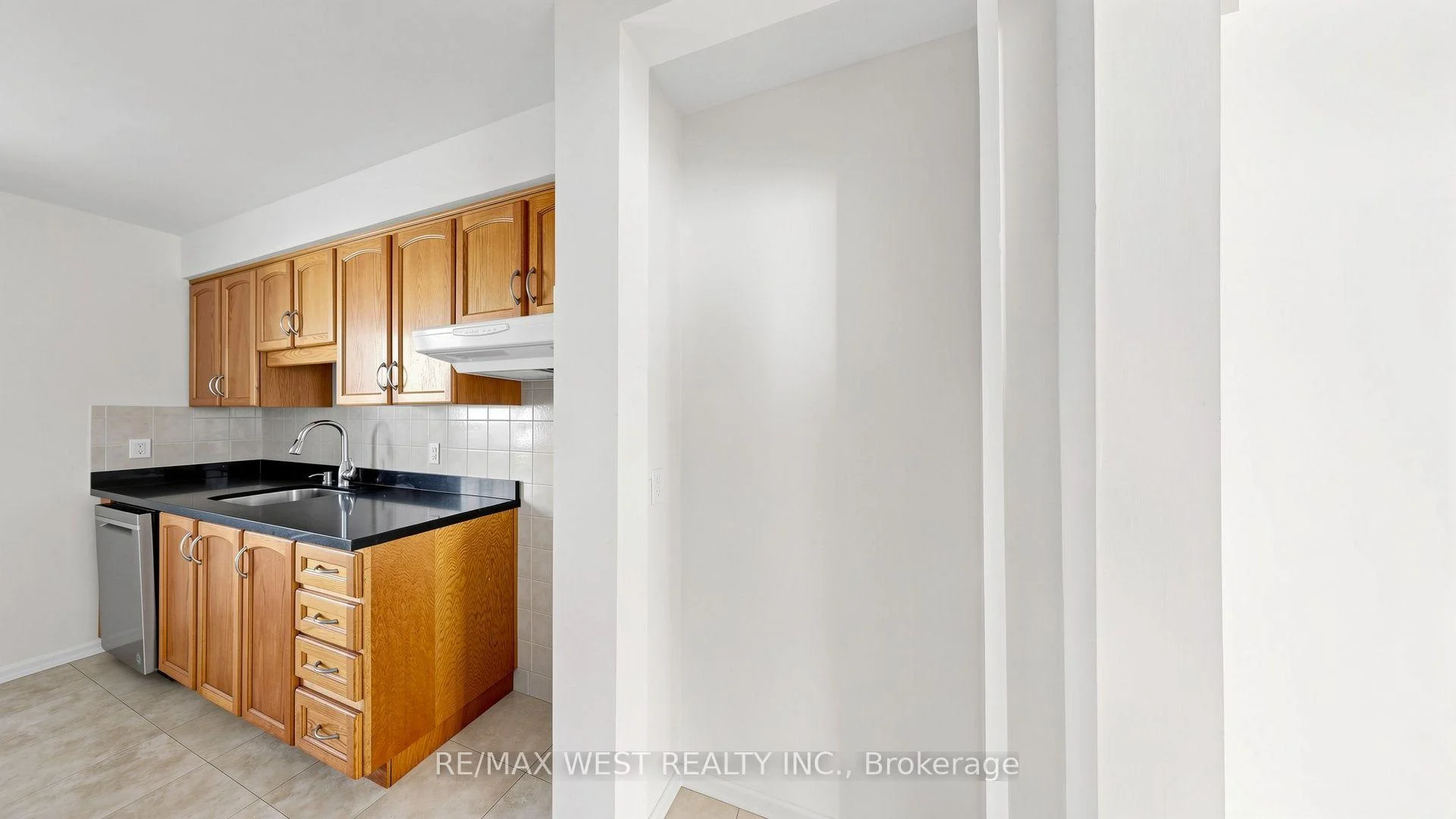 Photo 20 of Unit 24, 25 Gosford Boulevard, North York, Black Creek — HOMEH