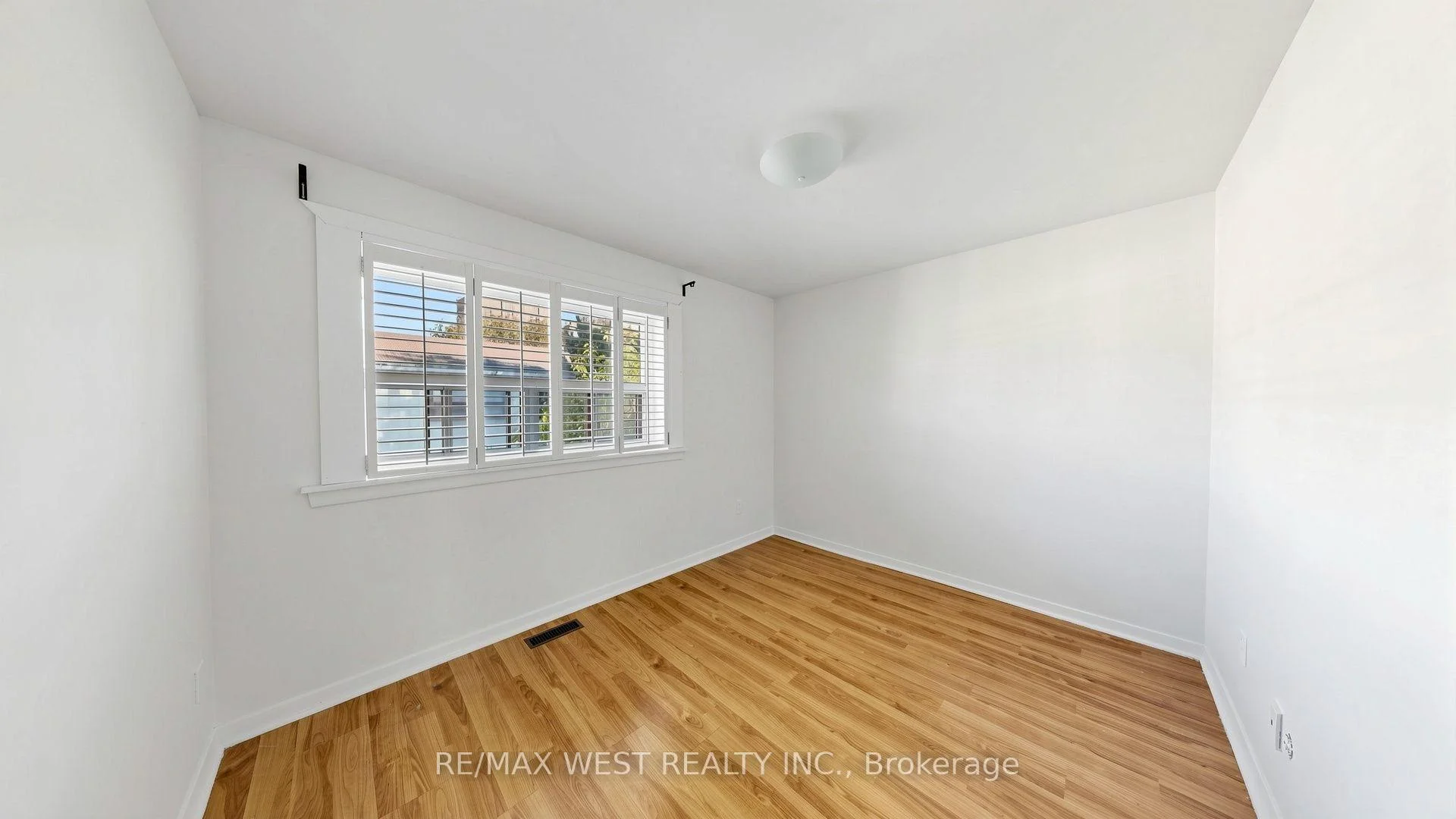 Photo 33 of Unit 24, 25 Gosford Boulevard, North York, Black Creek — HOMEH