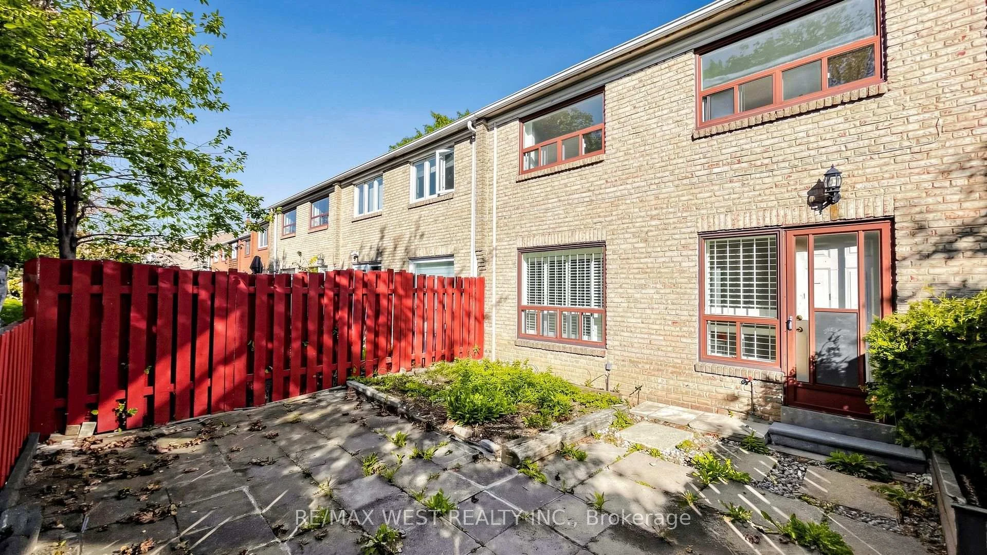 Photo 38 of Unit 24, 25 Gosford Boulevard, North York, Black Creek — HOMEH