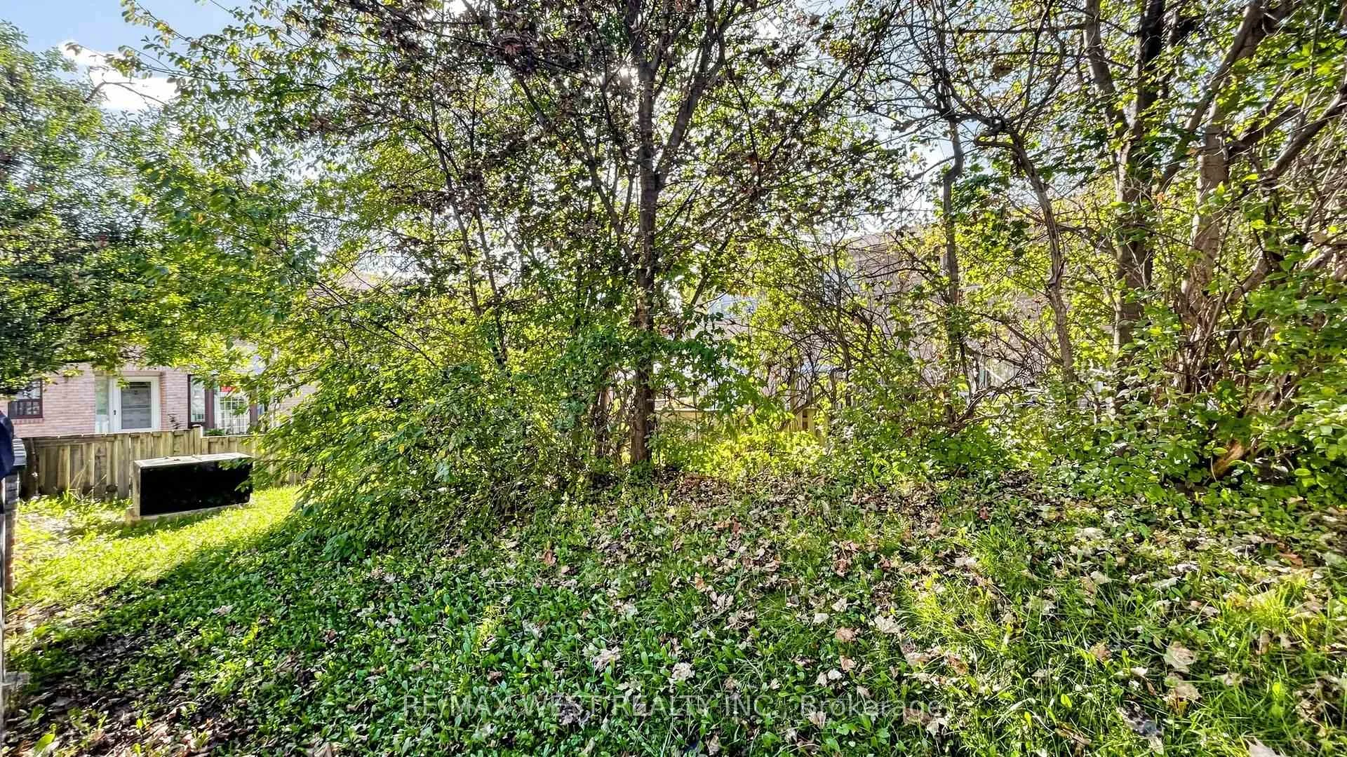 Photo 43 of Unit 24, 25 Gosford Boulevard, North York, Black Creek — HOMEH